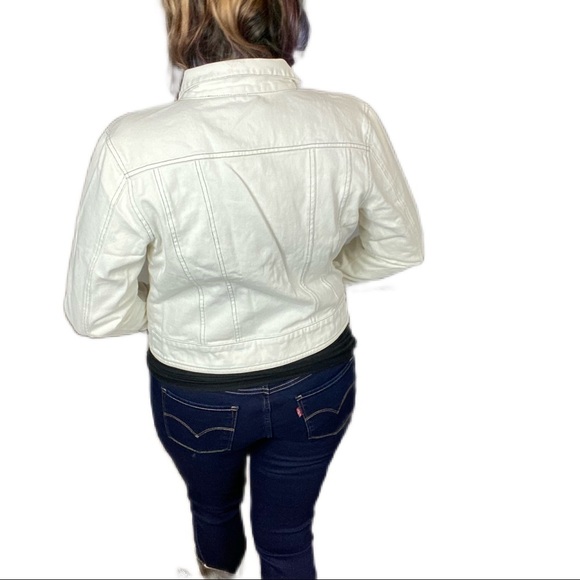 Vintage Clio white denim zip up jacket with silver rivets. Rivet embellished - Picture 11 of 11